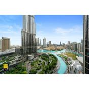 Lux 2BR with Burj khalifa and fountain views in Downtown