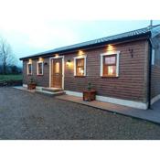 Luxurious Log Cabin with lay-z spa hot tub