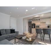 Luxury 2Bed Flat in Central Edinburgh - Newly Renovated with Free Parking!