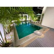 Luxury pool villa, on private beach project Majestic Pratumnak