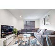 MAEVELA® - Pick 2 OR 3 Individual Beds - Luxury New Build Apartment ✪ City Centre, Digbeth ✓ Smart TV'S & Large Corner Sofa - Birmingham
