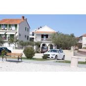 Mare-More studio w balcony and beach front and view