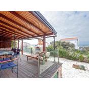 Modern Holiday Home in Mandre with Barbeque