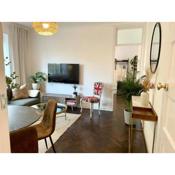 Newly refurbished 2 BR Apartment in South London