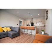 Oliverball Serviced Apartments - Flat C - Spacious first floor, 3 bedroom, 2 bathroom apartment in Central Southsea