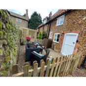 Pinnacle Cottage grade II listed home at the coast