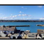 Portrush Penthouse Stunning Harbour & Atlantic Views only 2 mins walk to Harbour & Ramore