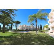 Protea CleverDetails 214, Located in heart of Vilamoura Sleeps 2 adults, 1child