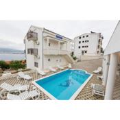 Seaside apartments with a swimming pool Okrug Donji, Ciovo - 8664