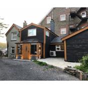 Spacious 4-Bed House in Lynton