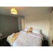Spacious Luxurious Serviced Accommodation 3