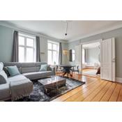 Spacious Scandinavian 3BR Flat in Vibrant Area