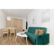 Stacja Wola Apartment with Parking by Renters