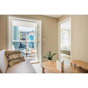 Stay Urban - Scandinavian Comfort with Private Balcony
