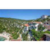 Stunning apartment in Vinisce with WiFi and 2 Bedrooms