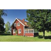 Stunning home in Burseryd with 3 Bedrooms, Sauna and WiFi