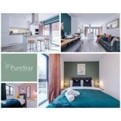 Stylish Five Bedroom House By PureStay Short Lets & Serviced Accommodation Failsworth With Free Parking