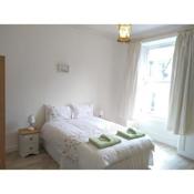 Stylish two bedroom apartment in St Andrews centre