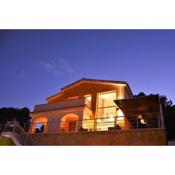 Villa Sitges Arhat 10 minutes drive from Sitges Amaizing view on Garraf Park AC Calm Area Desigh & Comodity
