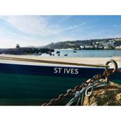 Waves End, St Ives, Hot tub and Parking