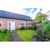 Wild Drive Chester - Stunning cottage in CH1 with Double Parking